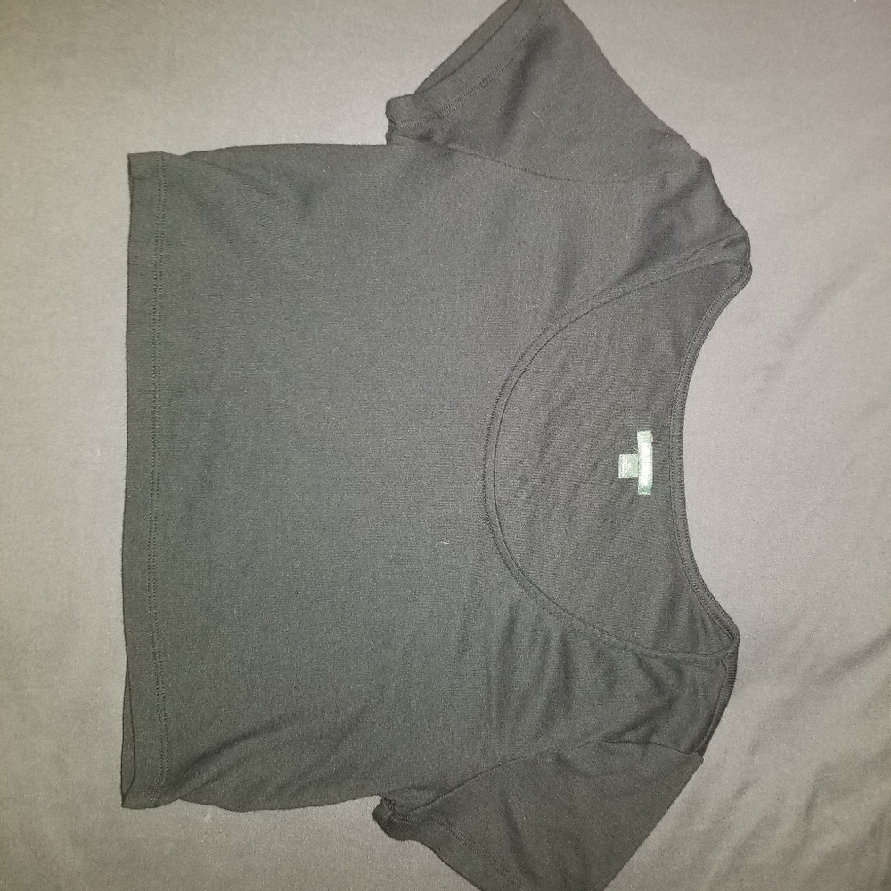 Color: Black  Style:Crop Top Size: XLarge/XL
